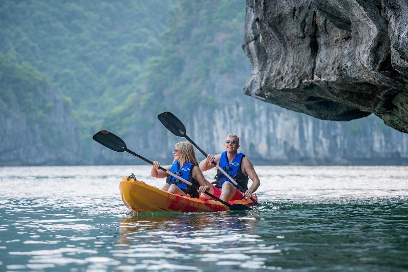 הלונג Heritage Line Ylang Cruise - Halong Bay & Lan Ha Bay מראה חיצוני תמונה